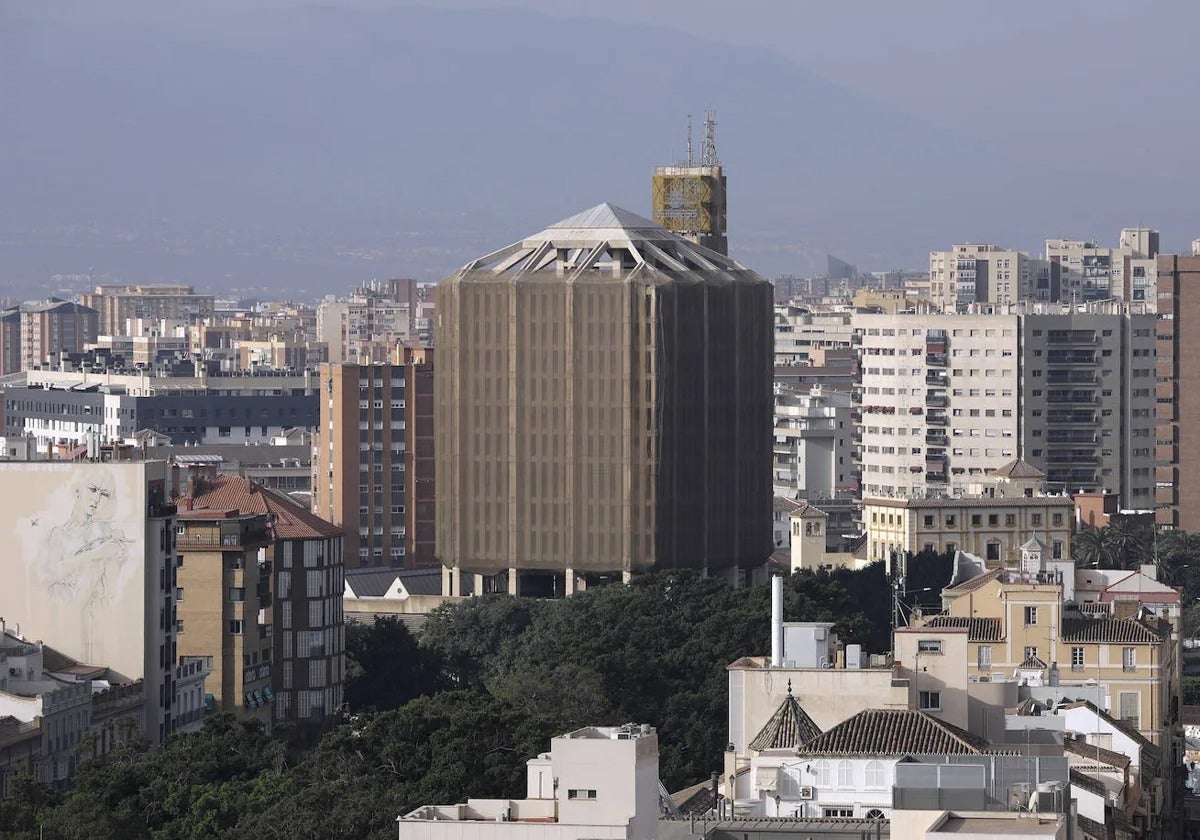 El Ayuntamiento quiere facilitar los hoteles de categoría superior como el que se ha proyectado en el edificio de Correos.