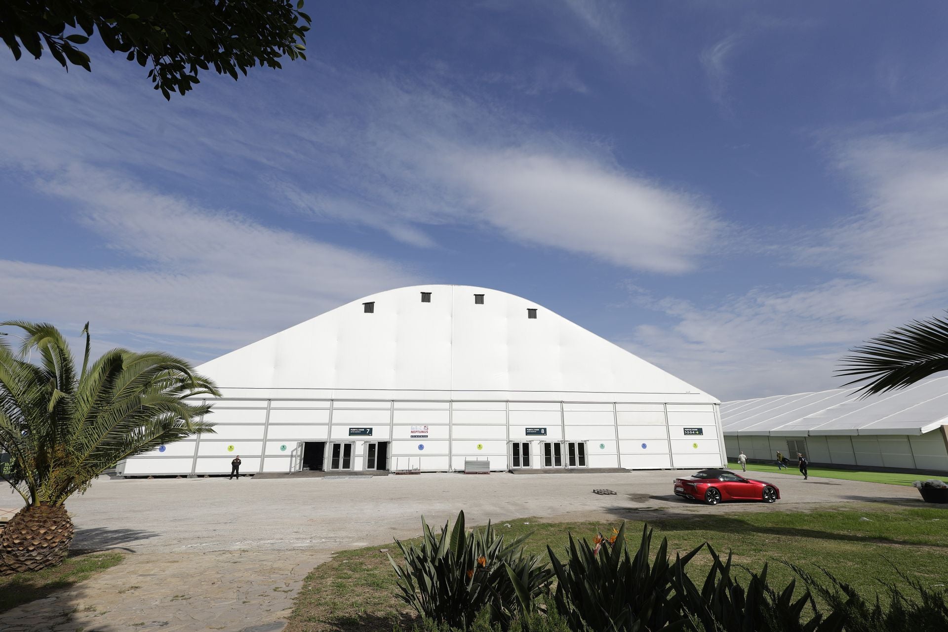 Las fotos de cómo queda la pista de tenis y el montaje para la Billie Jean King en Málaga
