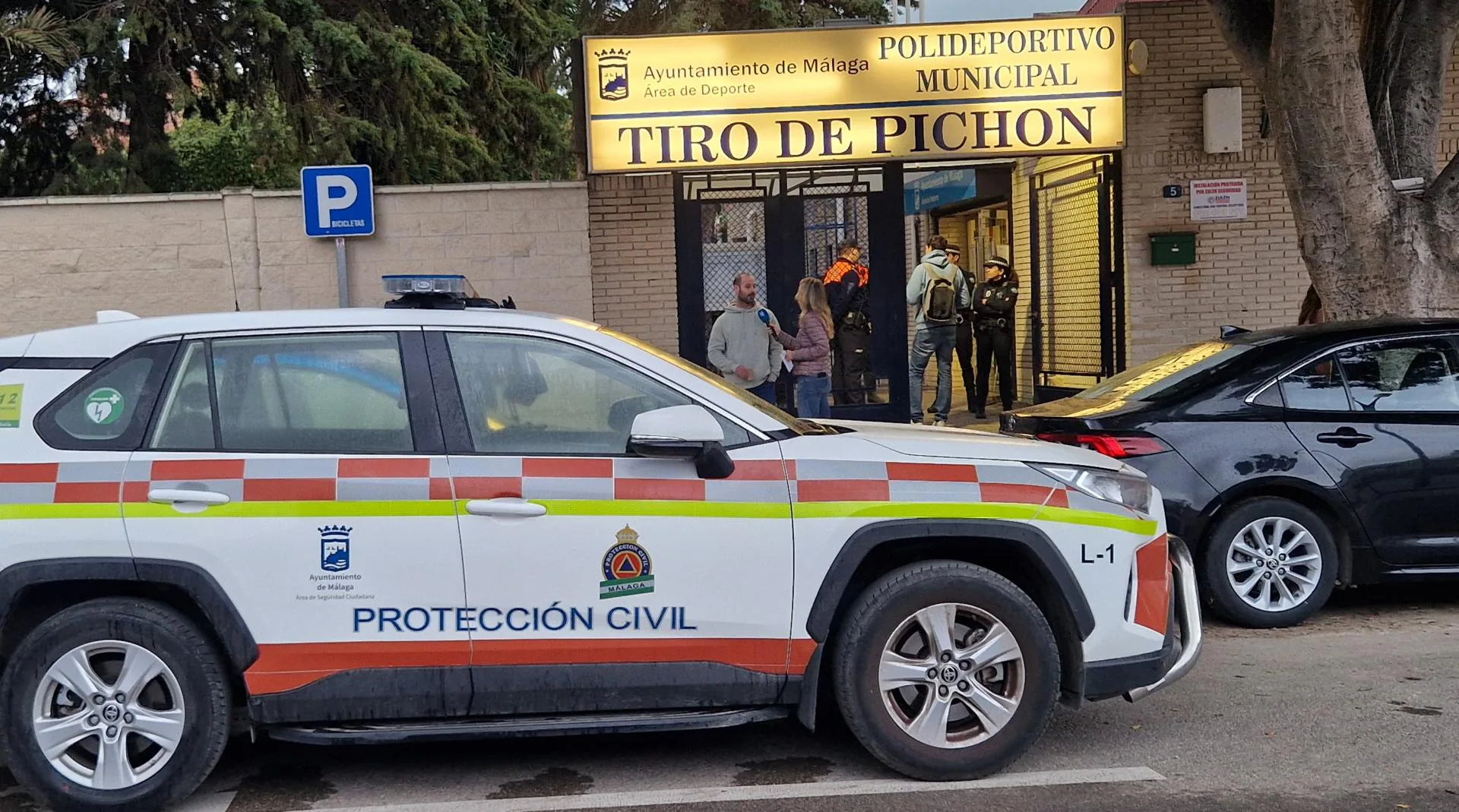 El pabellón de Tiro Pichón de Málaga acoge ya a 28 personas desalojadas por la DANA 