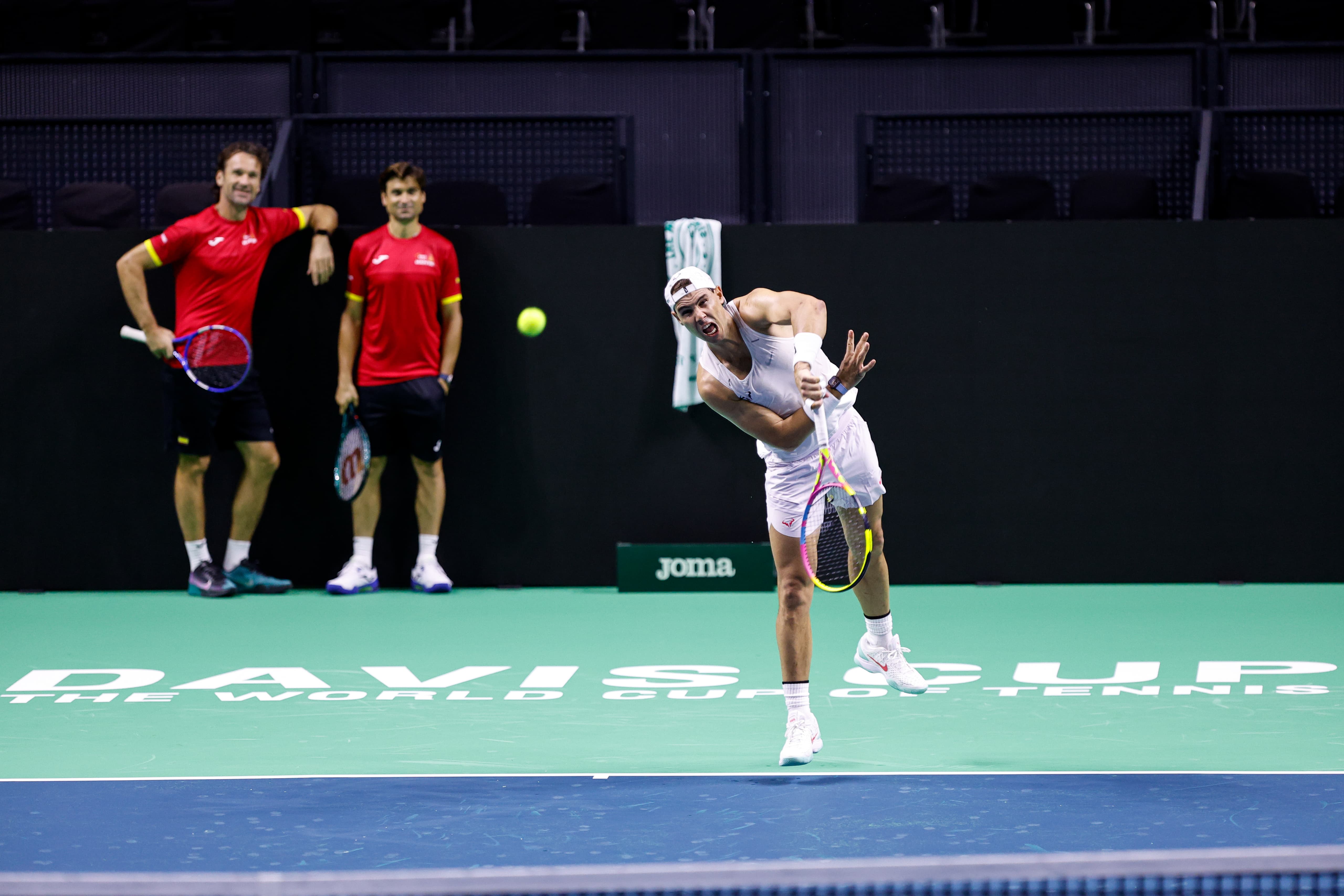 Primer entrenamiento de Rafa Nadal en la pista del Carpena en Málaga