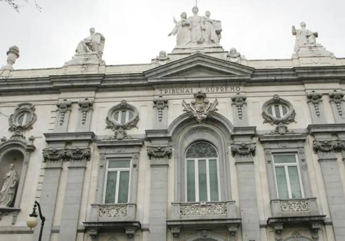 Doce años de prisión por abusar de su hijastra de 14 durante meses en Málaga
