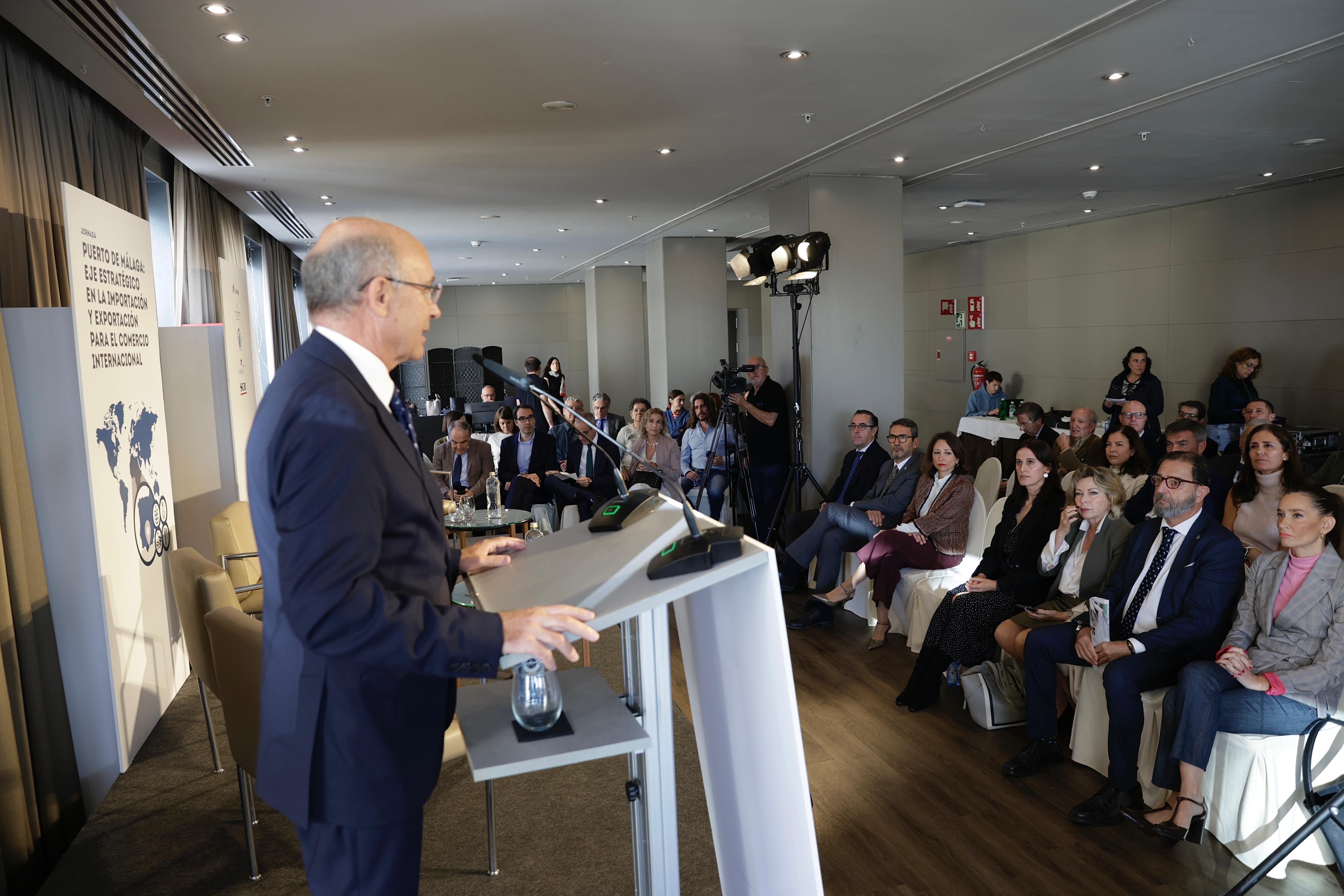 Foro el Puerto de Málaga, eje del comercio internacional