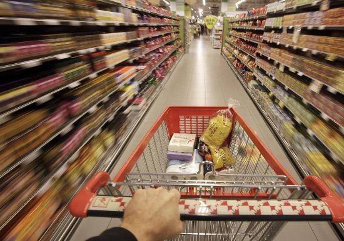 Un juez declara improcedente el despido de un trabajador de un supermercado, que se comió una croqueta que iba a la basura