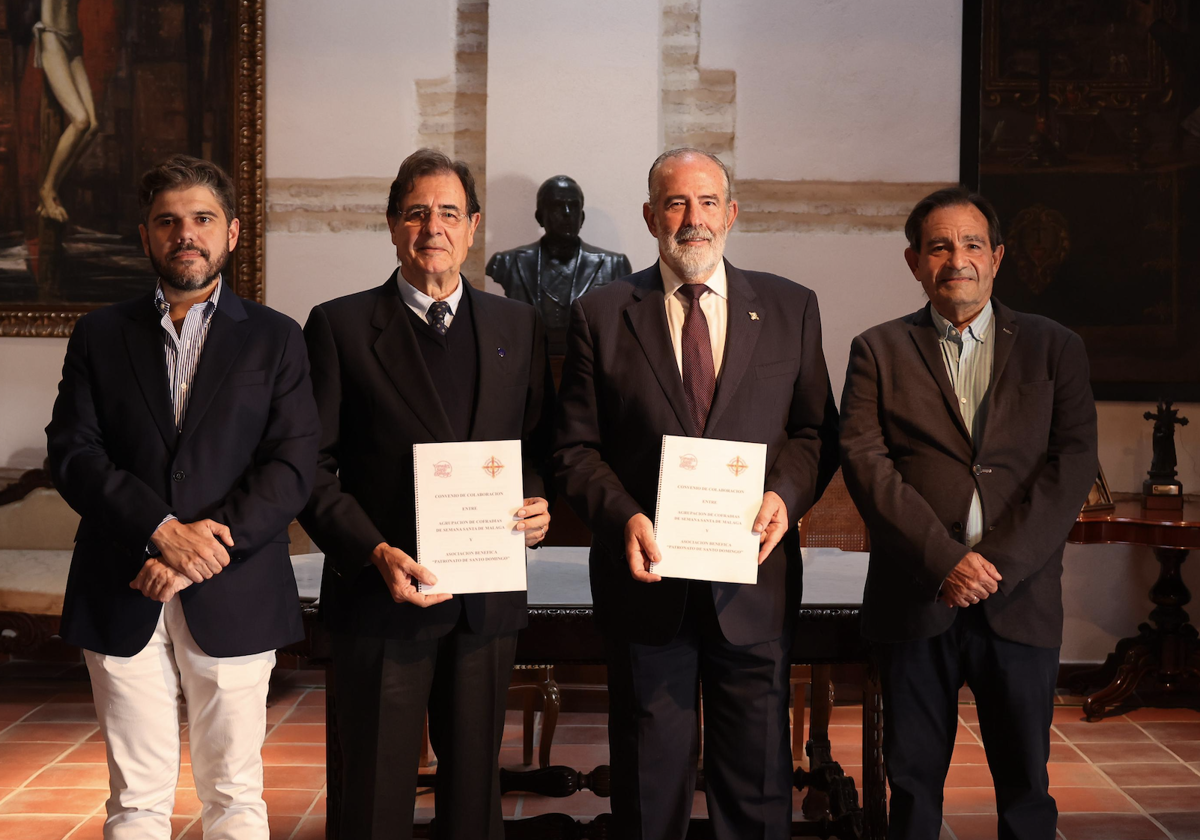 Damián Lampérez, Enrique Mapelli, José Carlos Garín y José Manuel Álvarez, en el acto de la firma del convenio.