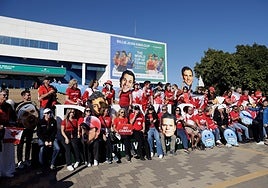 Asistentes a la Copa Davis junto al Martín Carpena.