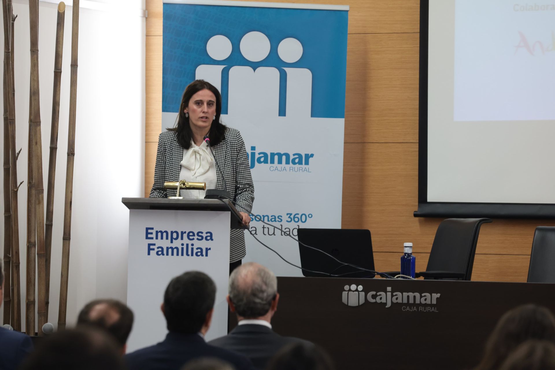El Foro de empresa familiar, en imágenes