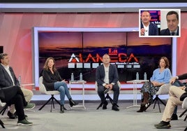 El presidente de la Junta, durante su intervención en la Alameda desde Bakú.