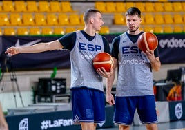 Salvó y Barreiro, durante el entrenamiento en Orense.