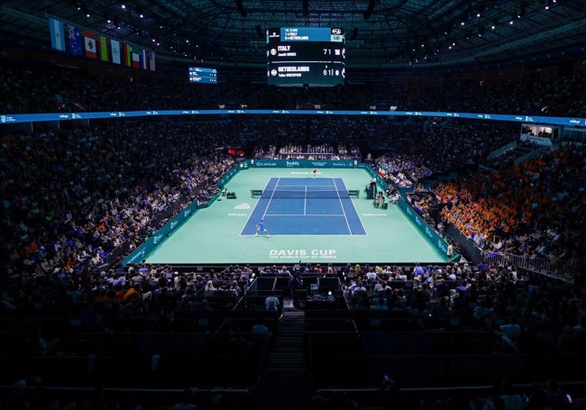 Panorámica de la pista, el día de la final de la Copa Davis de este 2024.