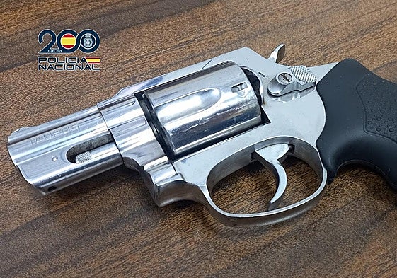 Detenido en Los Asperones por el robo de 200.000 euros a punta de pistola