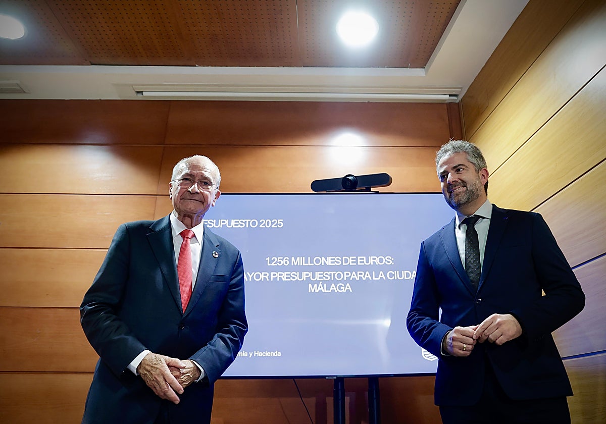 De la Torre y Conde, durante la presentación de las cuentas.