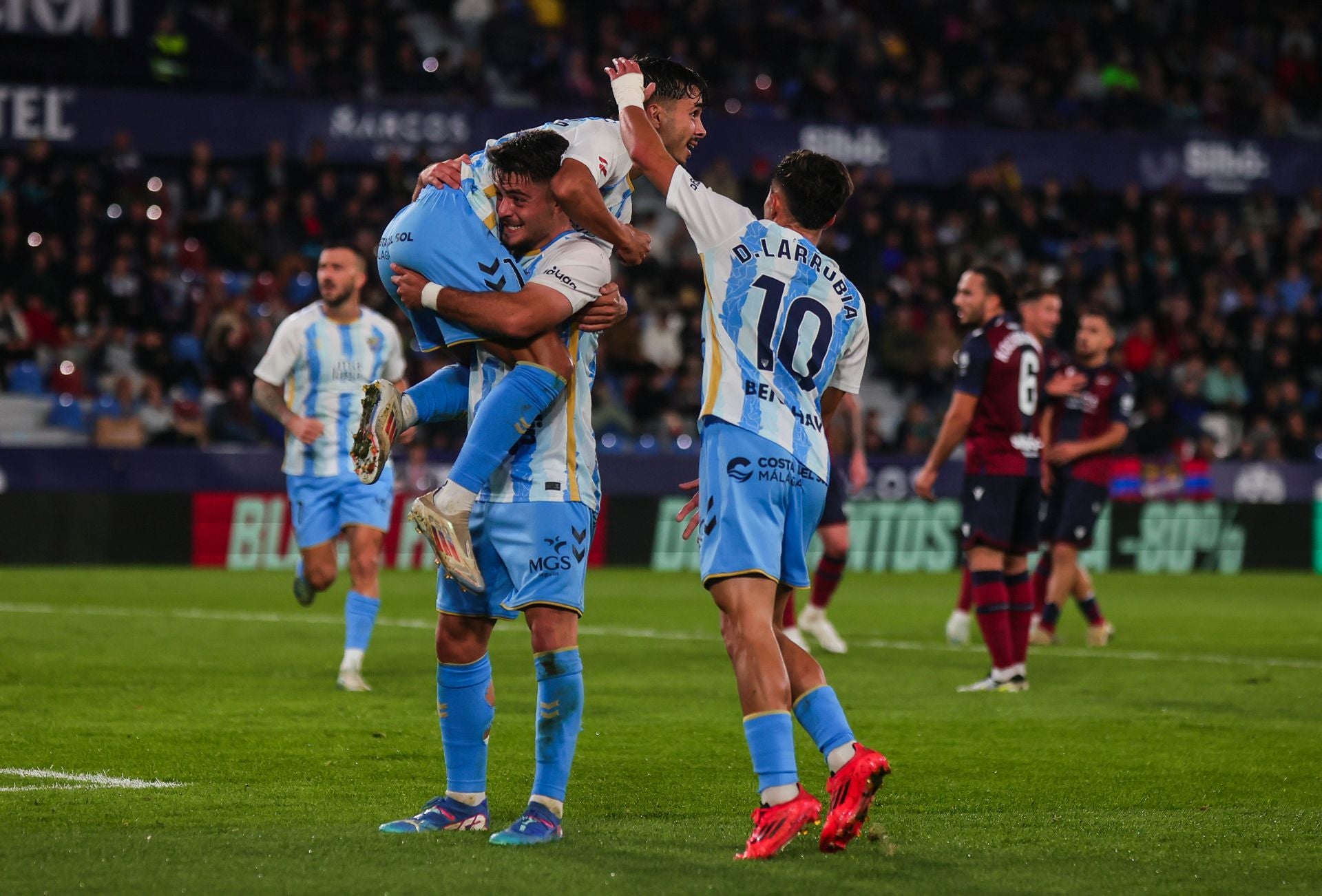 El Levante-Málaga, en imágenes