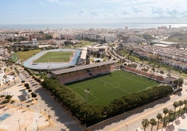 Panorámica del Muñoz Pérez de Estepona, al acabarse la reforma, con lo que la Copa se jugará allí.