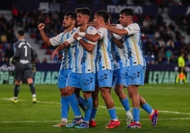 Los malagueños Kevin, Lorenzo, Larrubia e Izan Merino celebran.