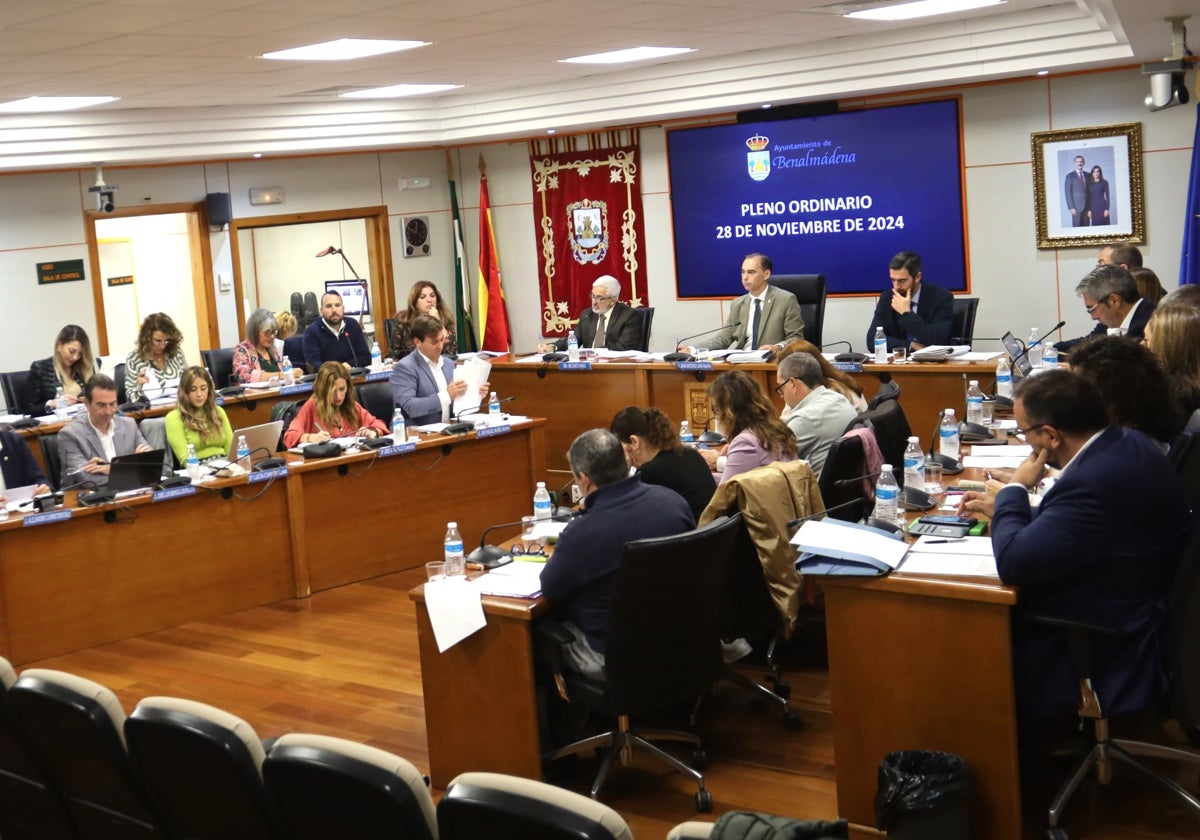 Debate plenario en el Ayuntamiento de Benalmádena.