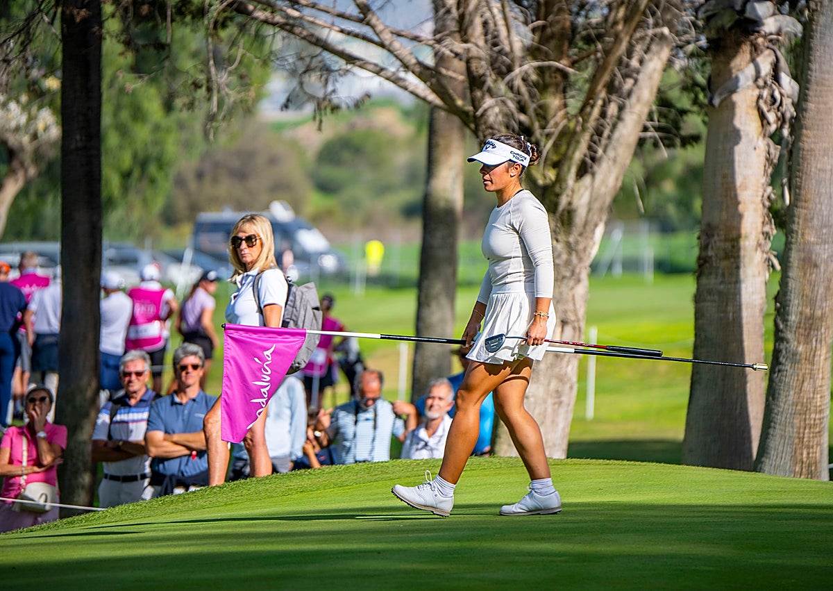 Imagen secundaria 1 - Carlota Ciganda, más cerca del título en Málaga