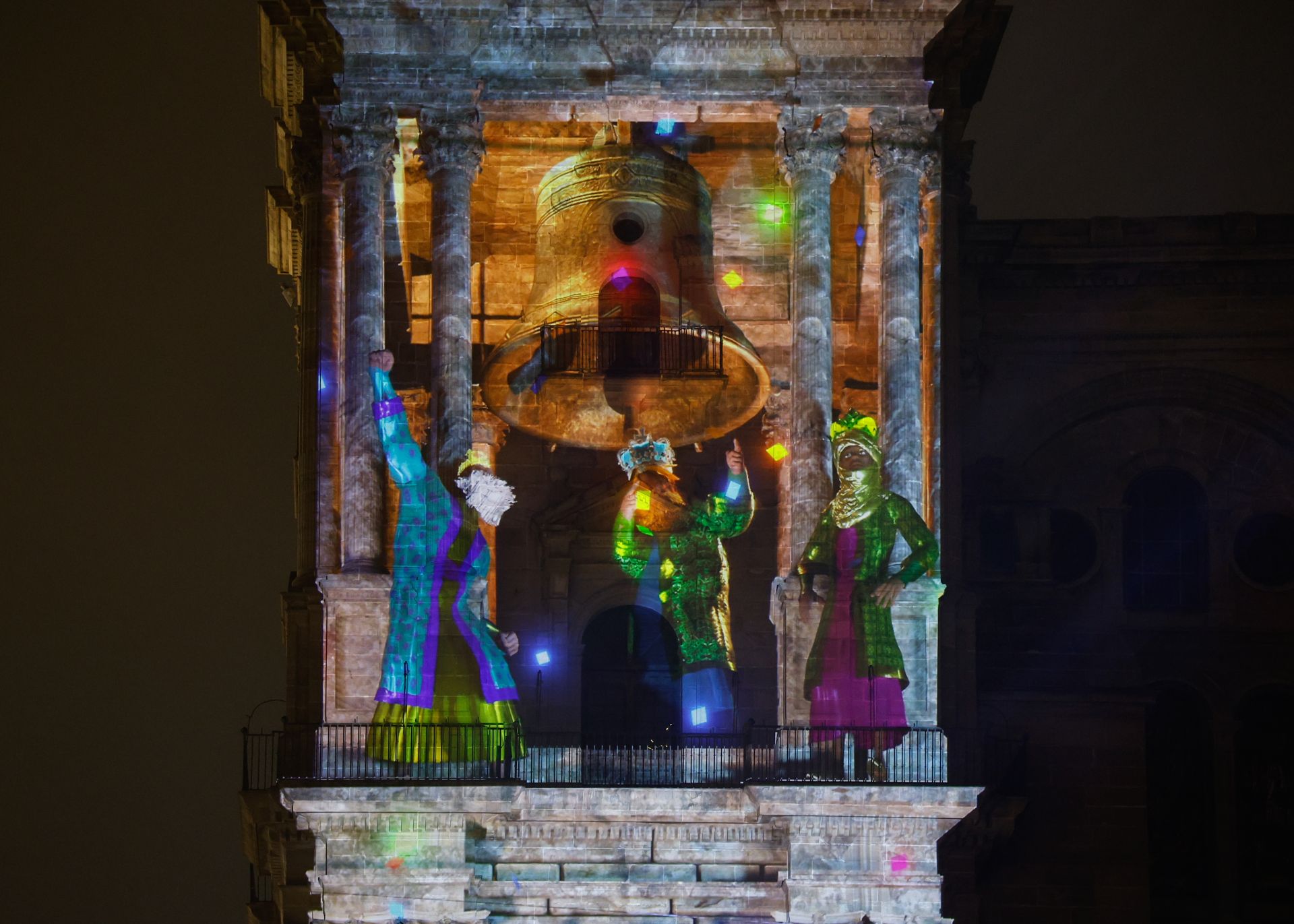 El videomapping de la Catedral de Málaga se estrenó este domingo