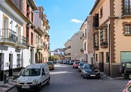 En la calle Felicidad se facilitará el espacio para que estacionen 100 vehículos.