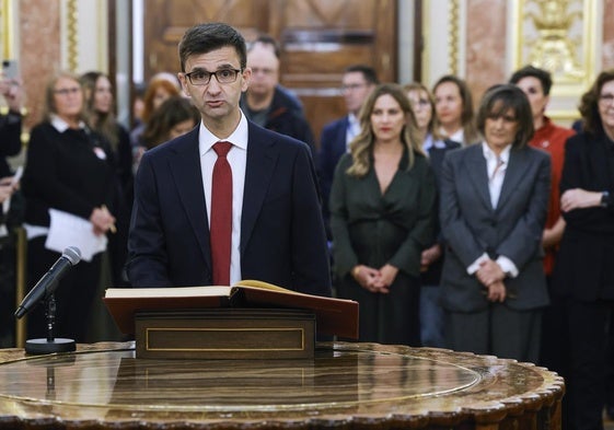 López, este lunes, prometiendo su cargo en el Congreso de los Diputados.