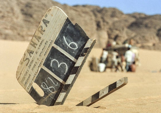 Claqueta de la película rodada íntegramente en el desierto de Argelia en el año 1983.