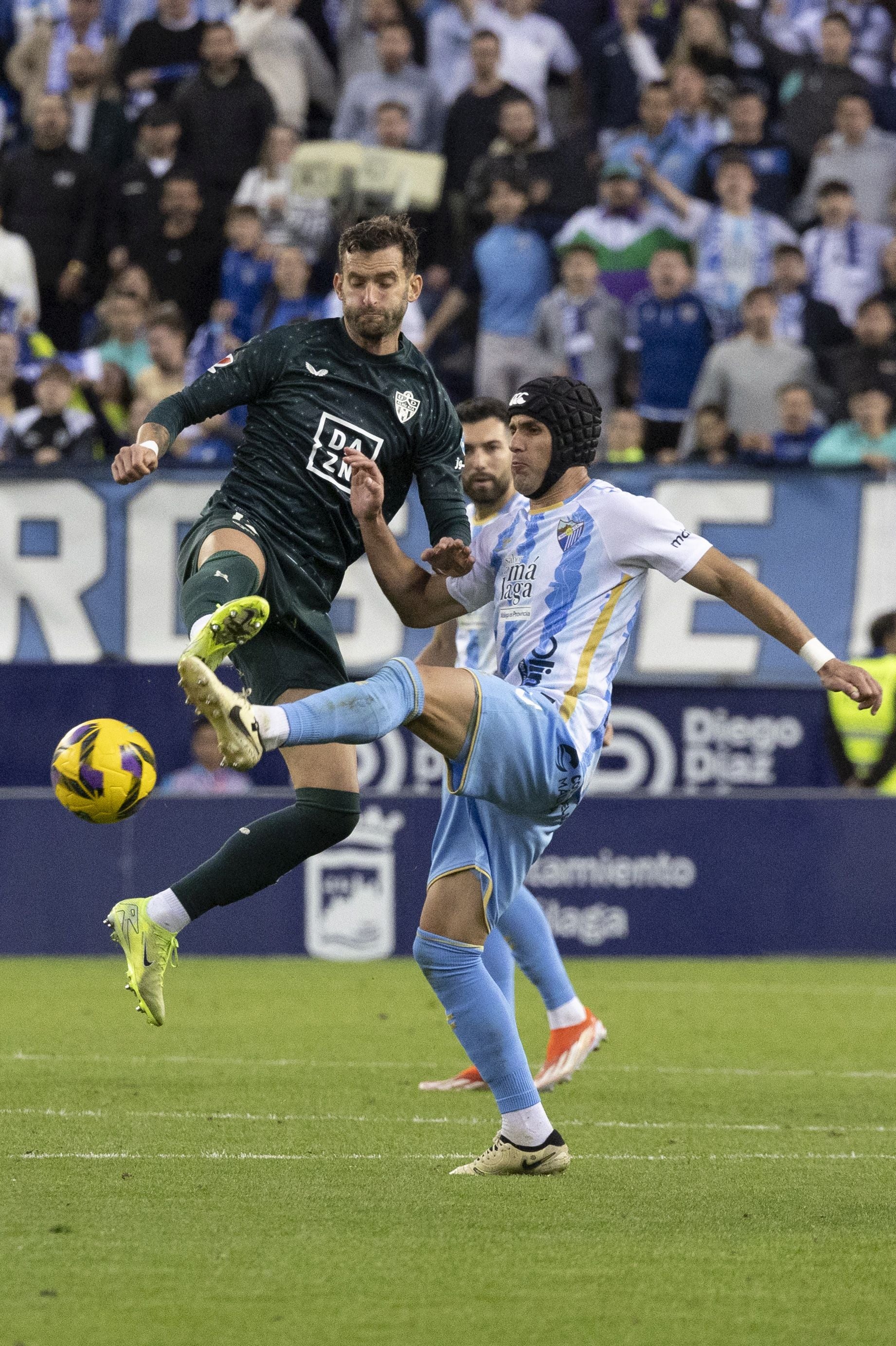 El Málaga - Almería, en imágenes