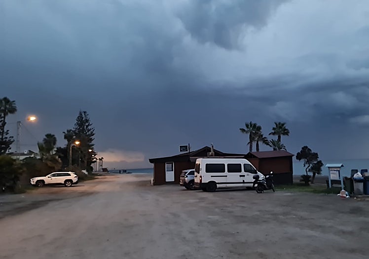 Cielos en Torre de Benagalbón, esta mañana.