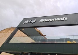 Nuevo McDonald's ubicado en la avenida de la Estación.