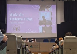 Presentación del Aula de Debate a los nuevos alumnos de la UMA.