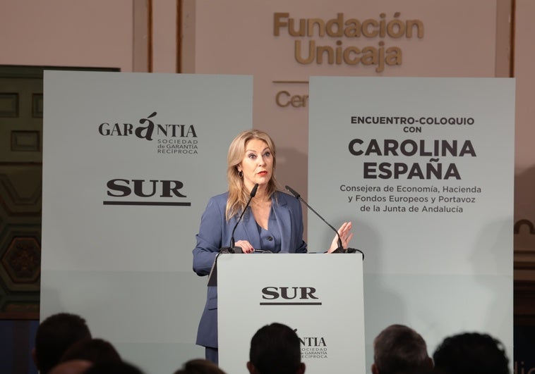 Carolina España, en el encuentro organizado por SUR y patrocinado por Garántia.