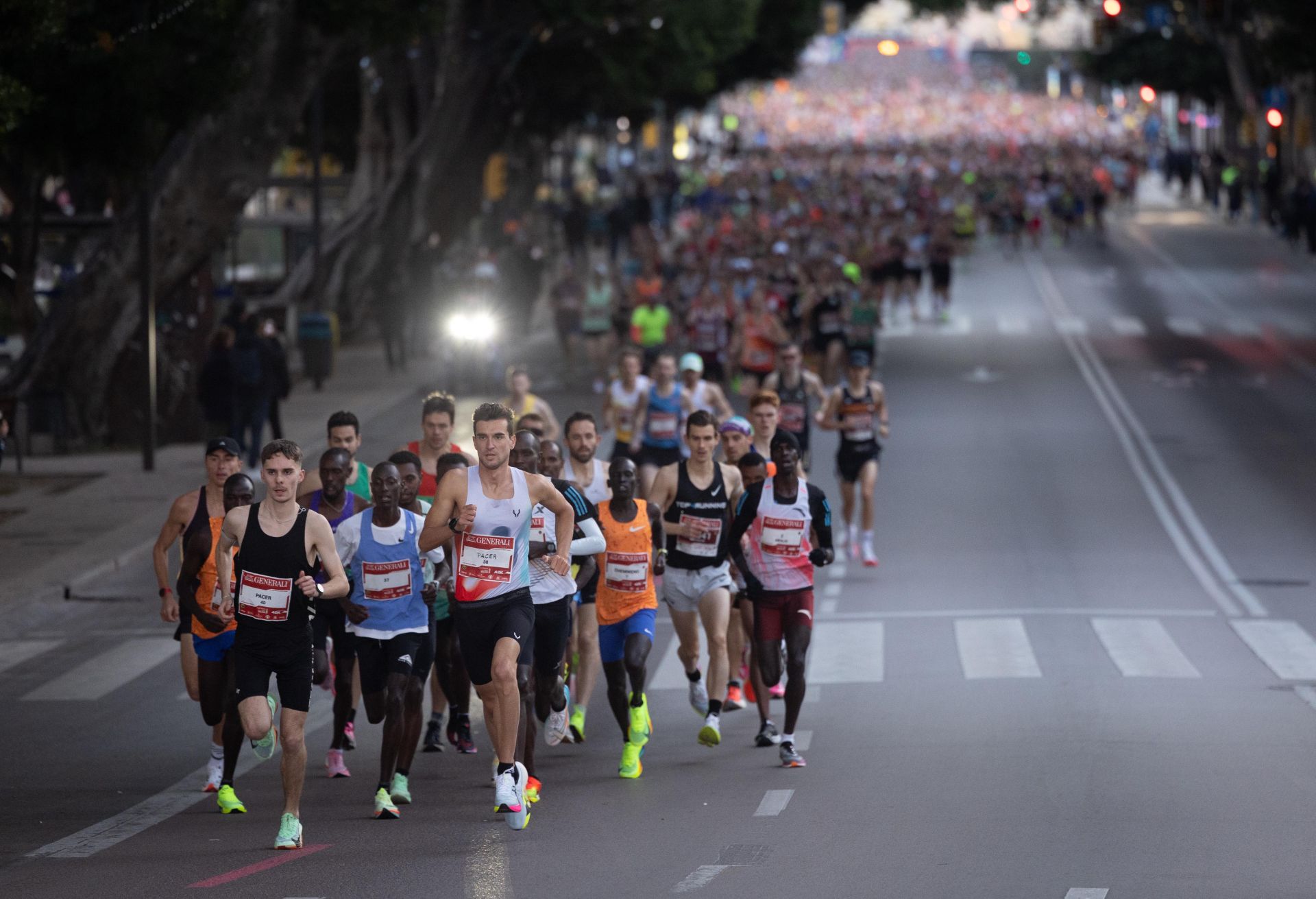 Las mejores imágenes del Generali Maratón de Málaga 2024