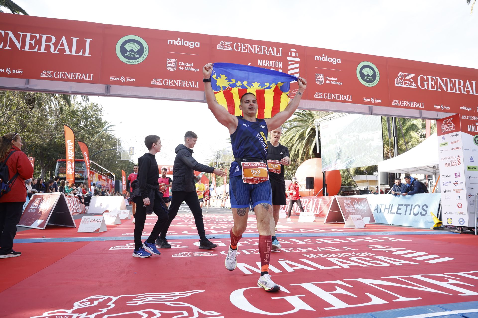 Las mejores imágenes del Generali Maratón de Málaga 2024