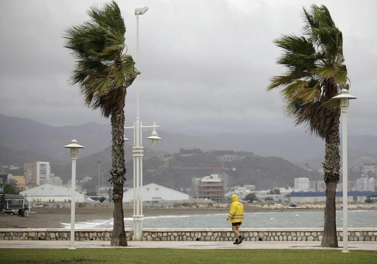 Un nuevo temporal de Levante activa el aviso amarillo en Málaga