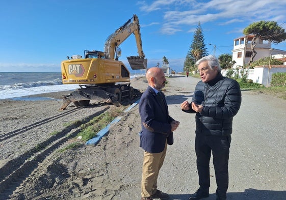 Visita a los trabajos que se ejecutan en la playa.