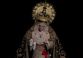 La Dolorosa, en la actualidad, con la corona robada en 1984.