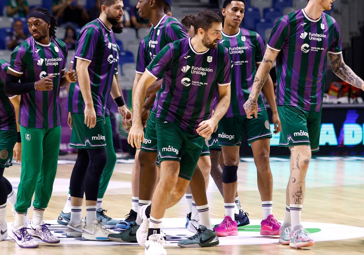 Kravish, en el centro de la imagen, antes de un partido.