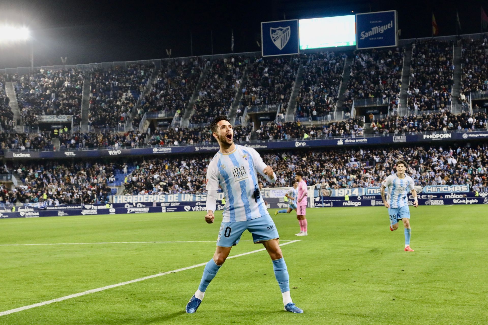 El Málaga - Eldense, en imágenes