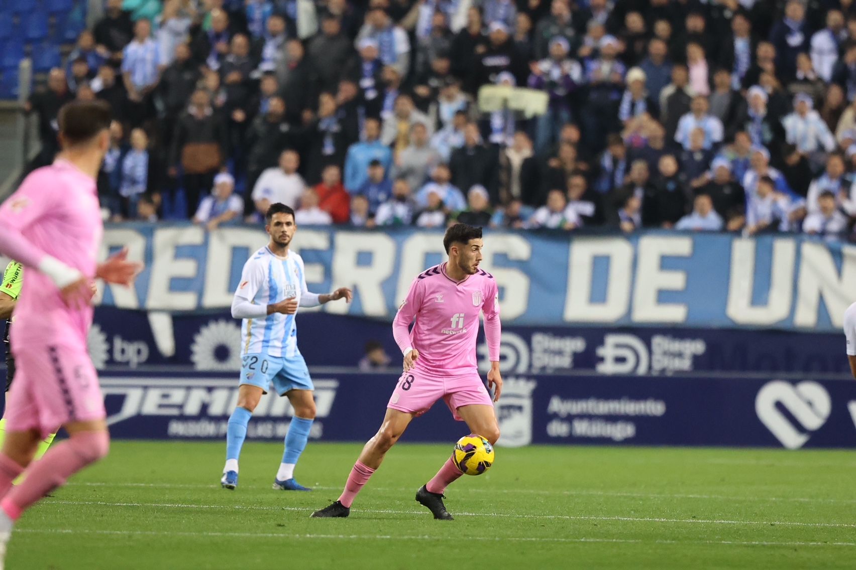 El Málaga - Eldense, en imágenes