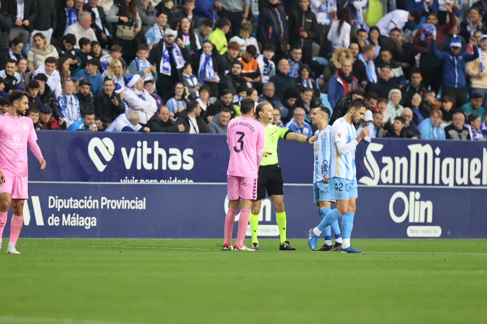 El Málaga - Eldense, en imágenes