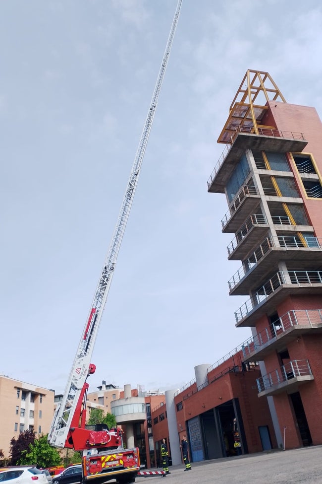 Vista de una escala de 54 metros en Madrid.