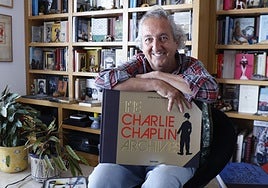 José Antonio Garriga Vela reúne los relatos de su 'Cruce de vías' en un libro