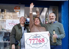 Ana Cuevas, celebrando el cuarto premio que ha dado su administración.