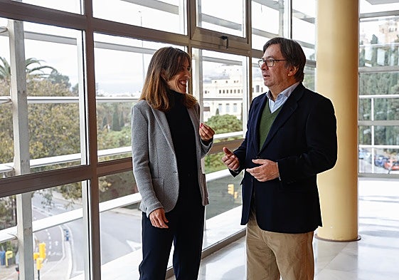 La concejala de Medio Ambiente, Penélope Gómez, junto al gerente de Parcemasa, Federico Souvirón.