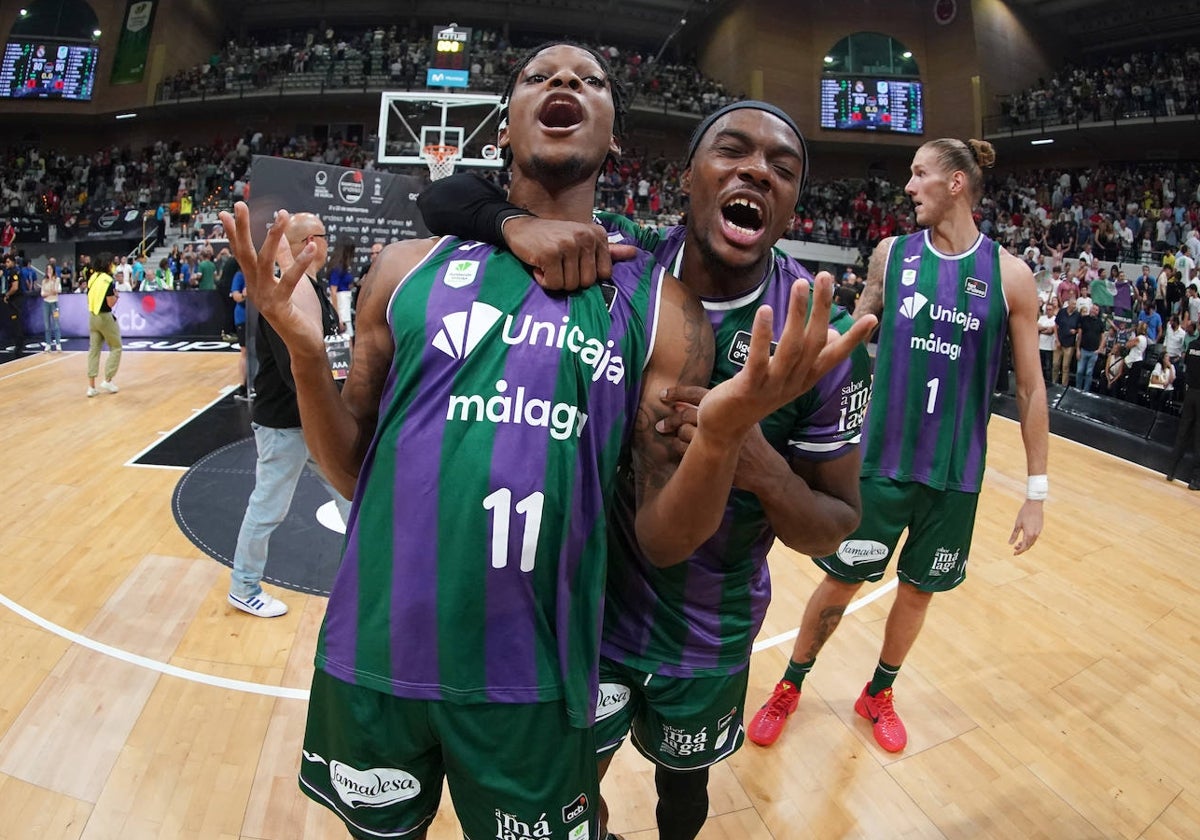 Carter y Perry celebran la victoria ante el Madrid en la final de la Supercopa.