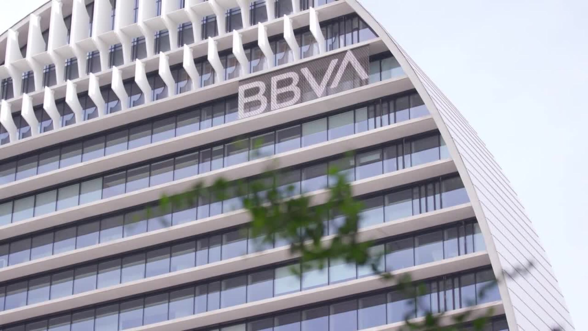 BBVA obtiene un beneficio récord de 8.000 millones de euros en 2023, un 22% más