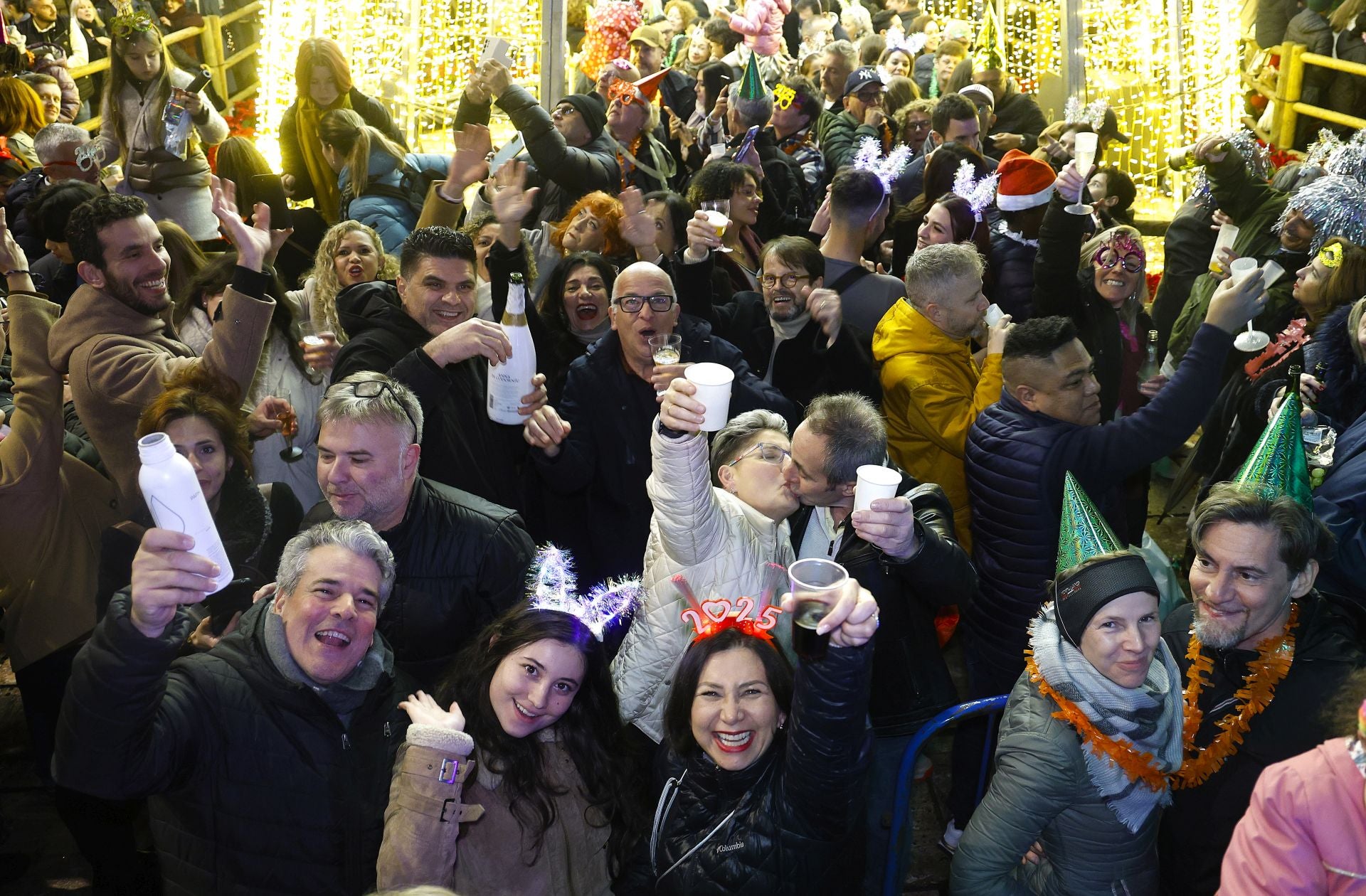 Así despidieron los malagueños el 2024 desde la plaza de la Constitución
