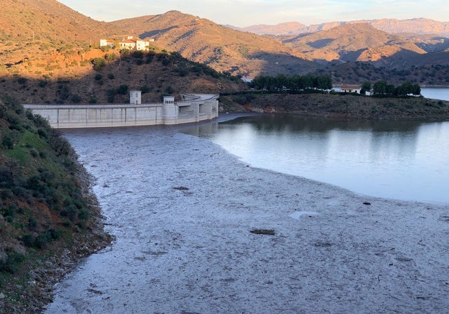 Embalse de Casasola.