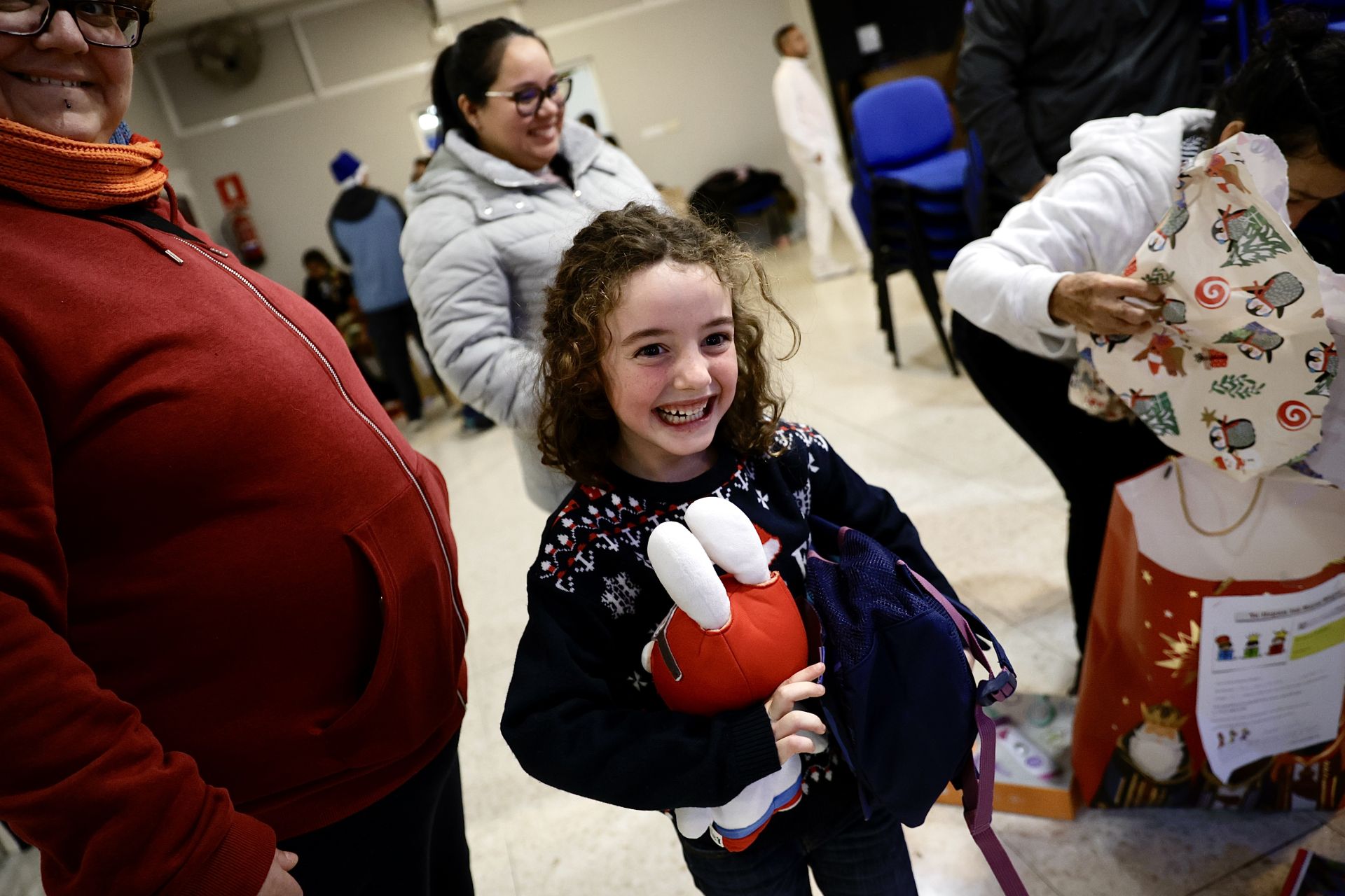 400 niños de más de 200 familias desfavorecidas de La Corta reciben el mejor regalo de Sus Majestades de Oriente