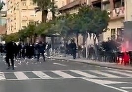 Batalla campal entre ultras del Málaga y el Atlético de Madrid