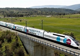 Tren de Ouigo, que tiene dos plantas y la mayor capacidad del mercado.