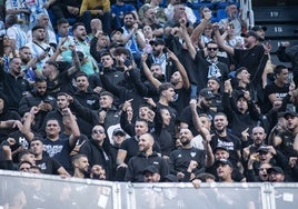 Ultras malaguistas, en una zona acotada de Riazor, en el duelo de principios de octubre.